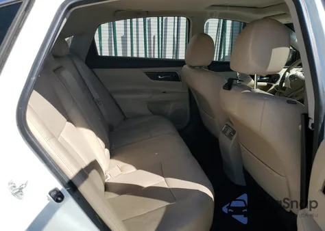 2015 Nissan Altima 2.5 из США, поврежденный, VIN 1N4AL3AP2FN354371